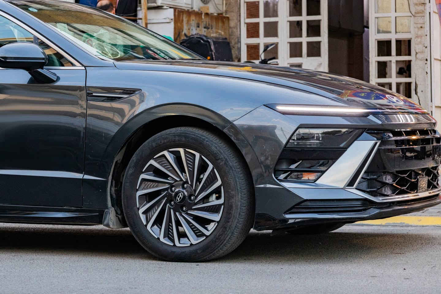 سوناتا للبيع موديل 2024 هايبرد مواصفات
تدفئة كشنات 
تبريد مناخين 
تبريد قطعتين
شفتات ستيرن 
ثلاث وضعيات قياده 
رادار امامي 
رادار خلفي 
حساسات امامي 
كامره خلفيه 
سياره دخول جديد 
بعد بيهة هواي مواصفات 
السعر 185
للتواصل : ***********
