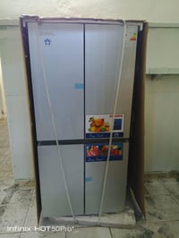 ثلاجة • بها مجال