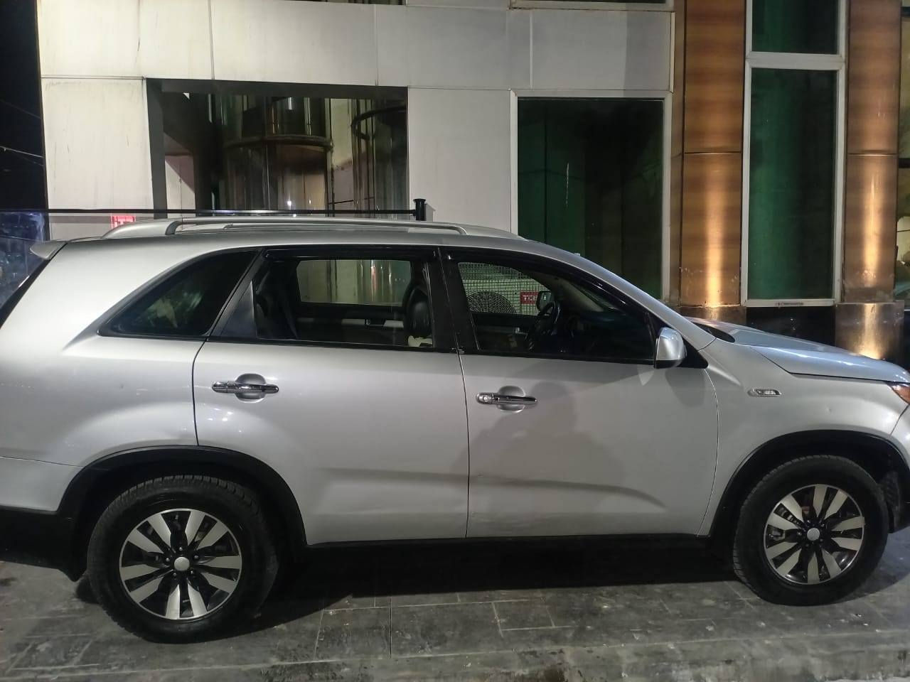 السلام عليكم للبيع سورنتو ٢٠١٢ رقم اربيل بيها تعديل بارد ٣ مكانات اي استفسار الاتصال ع رقم اني مكلف بل نشرر*********** مكان السياره موصل موصل, نينوى
