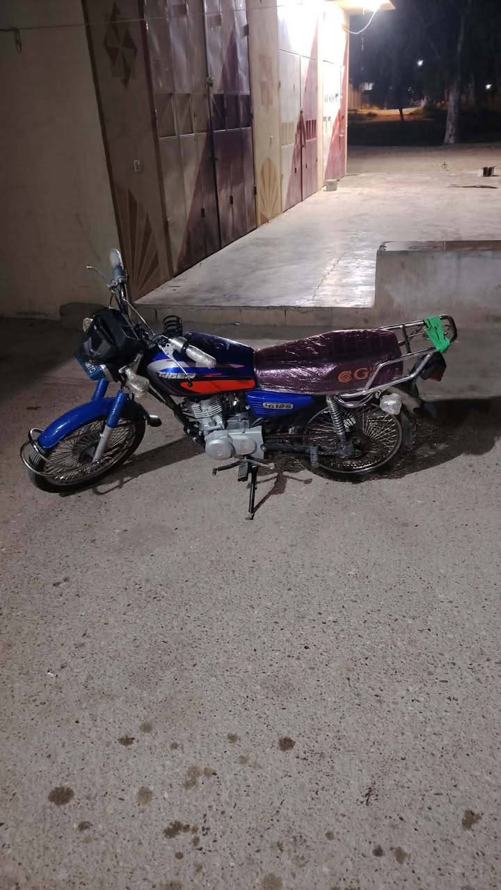 دراجه للبيع 21 كامله مكمله مكينه مفتوح
سعر425 مكاني جلولاء قريت مرجانه  رقم‏‪***********‬‏
