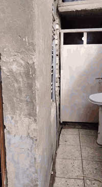 بيت مساحه 100متر مربع واجهيه 7 نزال 14الارضي رف  يتكون من ستقبال ومطبخ...