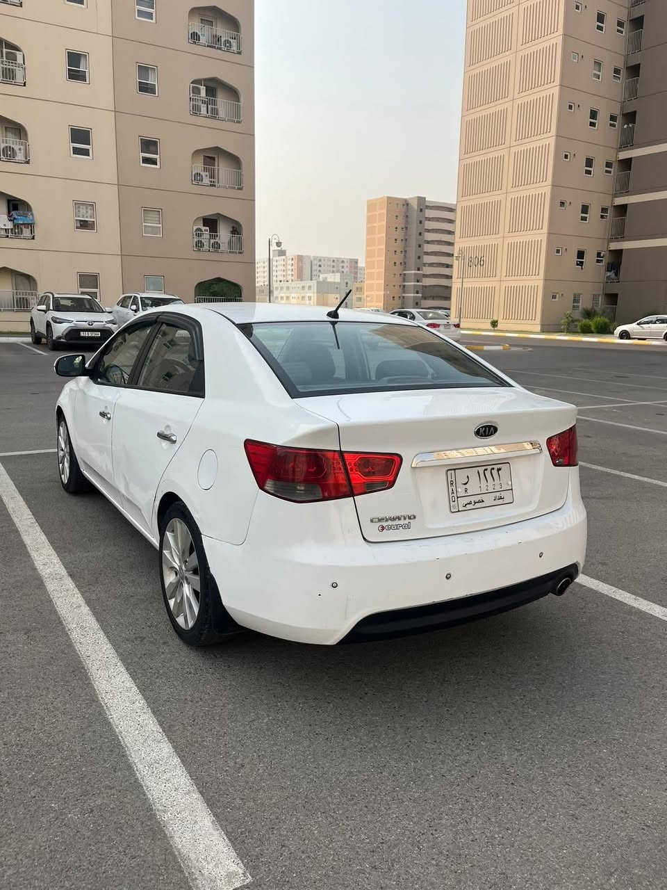 سيراتو 2013 فول واحد على واحد بيها ضربه بحافه باب السايق موضحه بل صور ومصبوغه وبيها هاي الي يم التاير الحكه الباقي مكفول اب اسمي سياره السعر 105 قفل ***********
