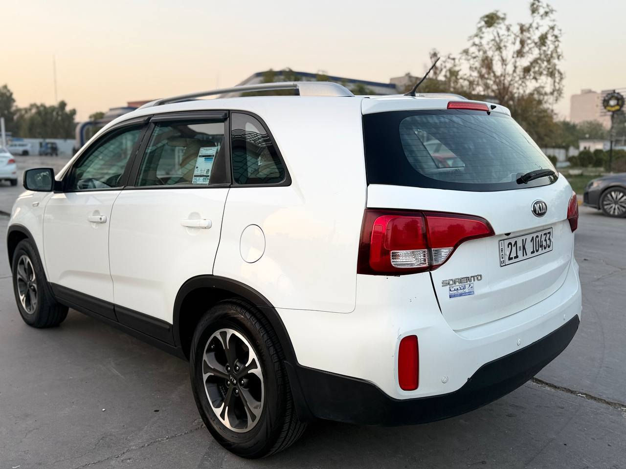 سلام عليكم 
سورنتو 2014 خليجي
محرك 4 
ماشيه 135 
تخم تاير جديد 
بيهه صبغ شبرين جوه الرقم الخلفي 
كير محرك تبريد حداديه جاهزه مابيهه نقص
رقم سليمانيه الماني جديد لحد 2030
بيع او مراوس برقم شمالي فقط مكاني قضاء كلار الشراي يتصل 📞☎️ ***********
*********** كالار, السليمانية
