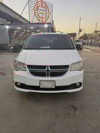 دوج كرفان للبيع موديل 2012 سياره جاهزة جديدة محرك كير مكفولات صدر تخم ...