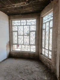 للبيع شبابيك  قيم بمايرضي الله الاتصال ع هذا الرقم 07703220287