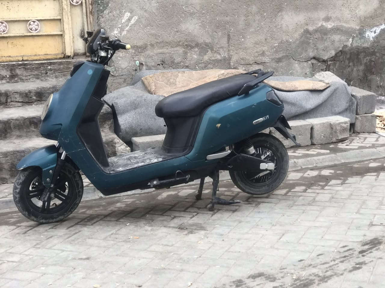 السلام عليكم دراجه شحن للبيع نضيفه السعر ٣٥٠وبيهة مجال  العلوان بغداد مدينة الصدر  هاذه رقمي ***********
