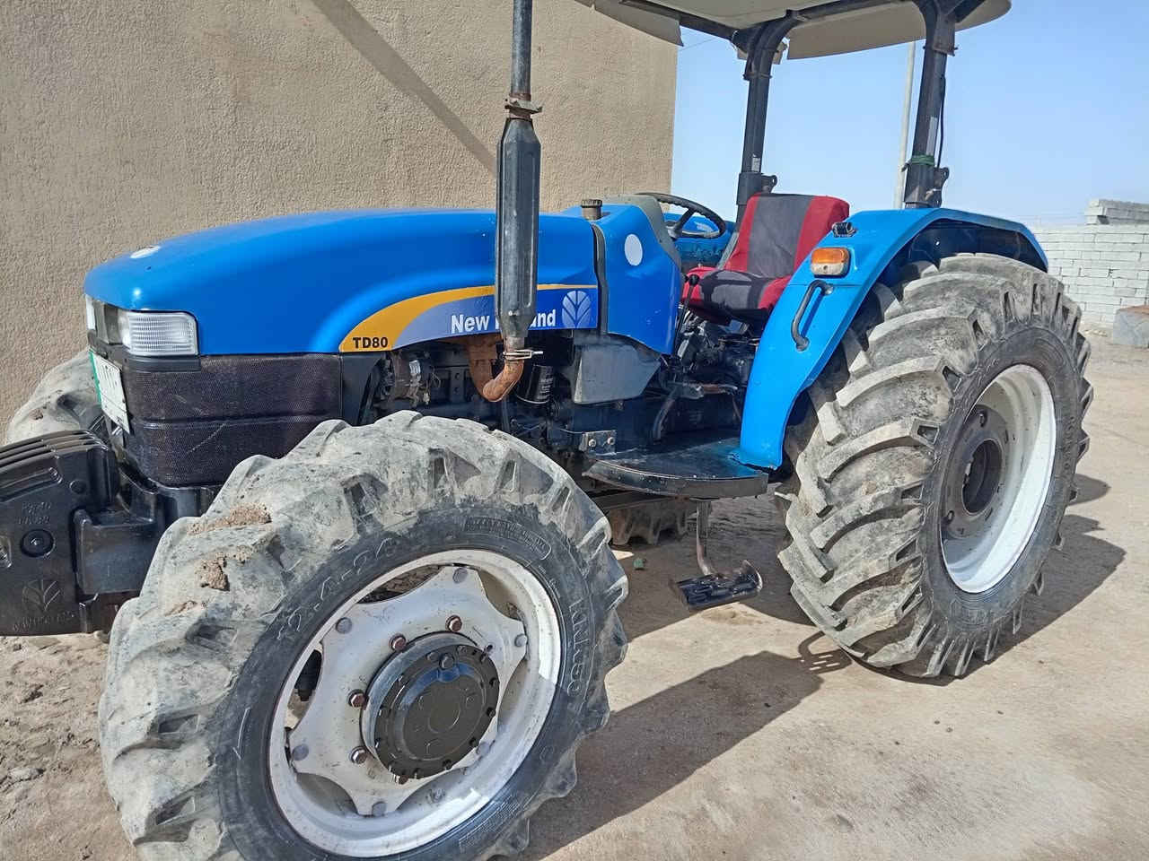 نيوهولند 80 موديل 14  رقم للاستفسار *********** وات ساب المكان السماوه
