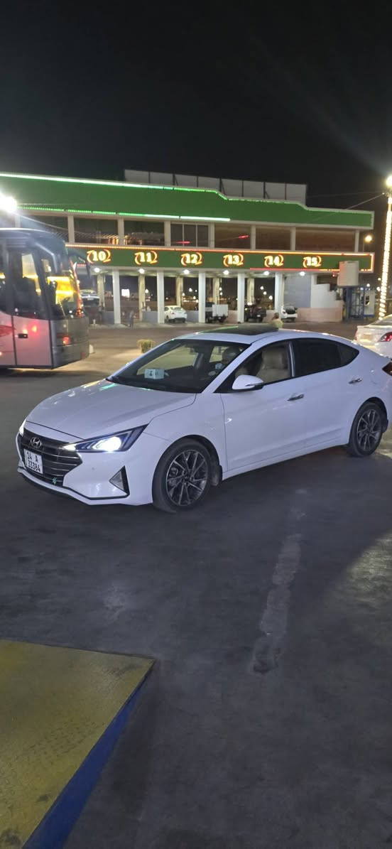 السلام عليكم النترا خليجي للبيع موديل ٢٠٢٠
سياره جاهزه من كلشي حساسات وتواير جدد وكلشي جاهز بيها سنويه ل٣٠ سياره توه تعارضت بيها لحادث بالباب فقط مال سايق لبقيه كلشي ما بيهه هم باسمي سياره وهزه جديده بس لعبت روحي من ندعمت بيها

مكاني بصره 

رقمي ***********
