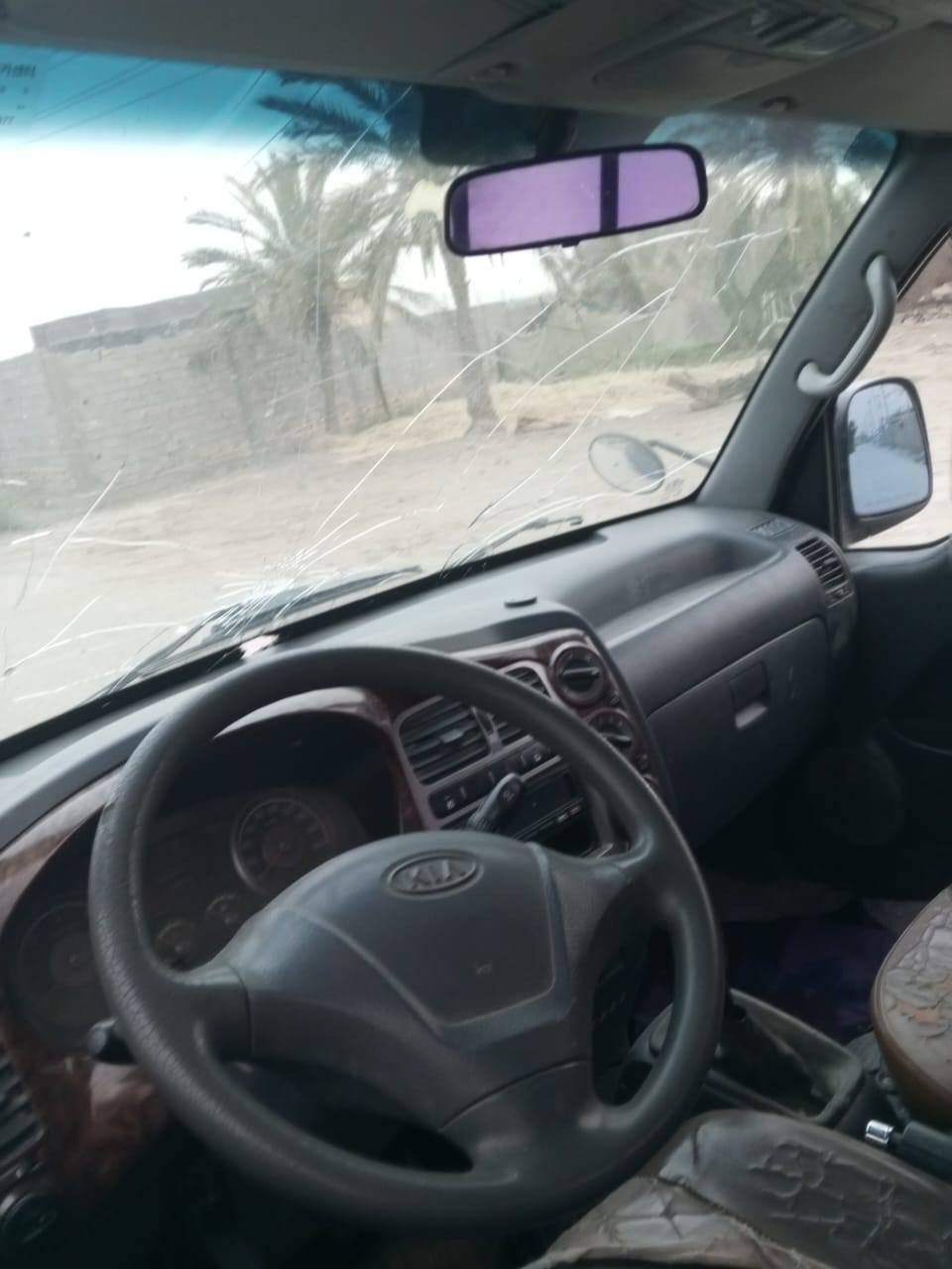 سلام وعليكم البيع كيه حمل موديل 209  مكفول كفال عامه مكينه وكير وحدادي وكهربيته كله شغل سياره جاهز من كلش ماذب عليه وله الف سياره كارتون السعر 30 بيه مجال الشري رقم اربيل   وسنويه وجاهز ***********
