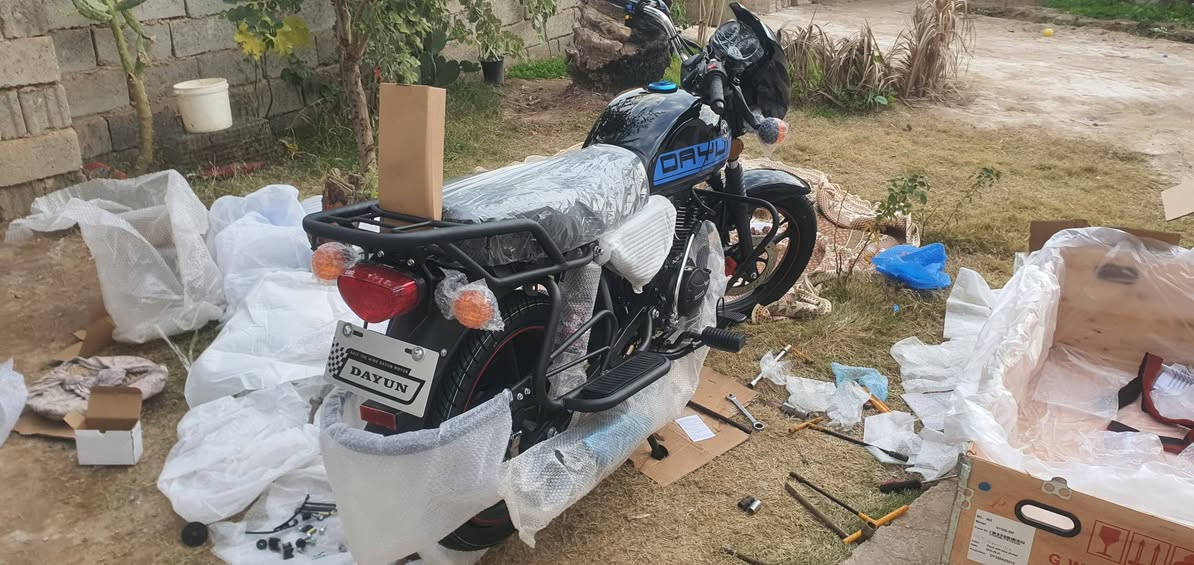 دايوان موديل ٢٥ توني كملته شد جبته صندوك اصلي موباب ثاني سهر٥ مليون و٧٠٠ وبيه مجال مكاني كربلاء الحسينيه للإستفسار *********** موشراي لاتعلق السوك كلشي بيه
