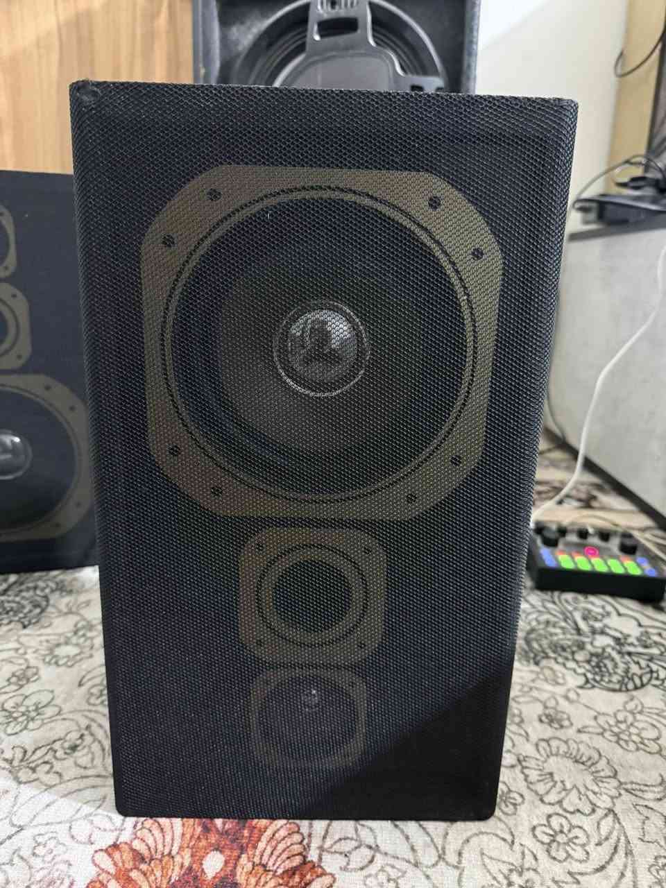 تم وصول زوج سماعات ألمانيا المنشى سعر خاص 
لطلب والاستفسار على الرقم ***********
