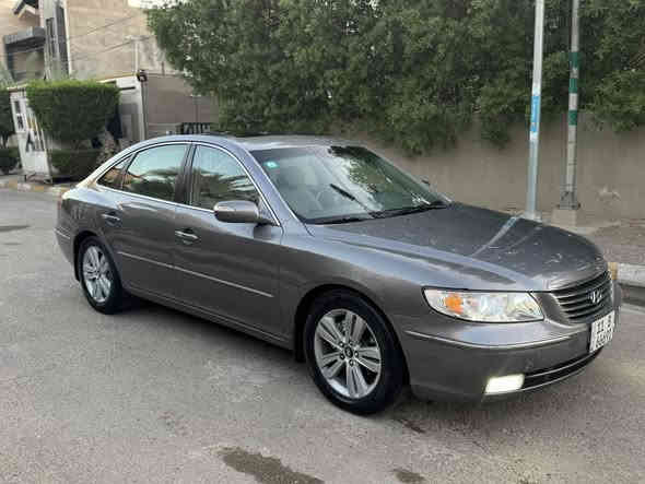 هونداي ازيرا  2007
مصبوغه حزام بدون دواخل
ا رقم بغداد دولي جديد
محرك 6 سلندر 3300
السيارة فول لمتدد
المواصفات
-فتحه 
-نظام ترحيب
-انارة بالمرايات والابواب الامامية
-كاميرا وحساسات خلفية
-حساس ماسحات
-كشنات كهربائية جلد 
-لد امامي وخلفي
-تحكم كامل بالستيرن كهربائي 
-مري شفط مع الاشاير
-ويل حجم 17 لاصلي 
-مرايات قلاب ويه R
-الشاشه اصليه 
نضام سماعات + مضخمات بلاديه

تبريد ثلج 
تخم تاير جديد 
جاهزه من كل ا
مكان بغداد 
سعرها 90 وبيها مجال 
غير متواجد علفيس شراي يتصل ويدلل ***********
