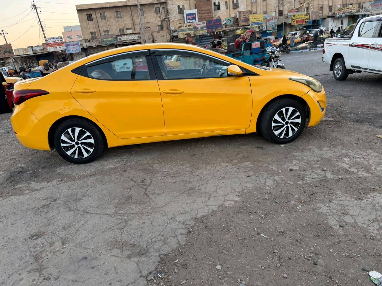 النترا 2015 خليجي مكفولة 
مكينة 1600 مبدلها قبل فترة، منظومة تبريد جديدة بالكامل رقم ميسان بسمي والسنوية للـ28
السعر 110   وبيها مجال
للاستفسار  *********** 
الرجاء الاتصال بالرقم *********** صاحب السيارة