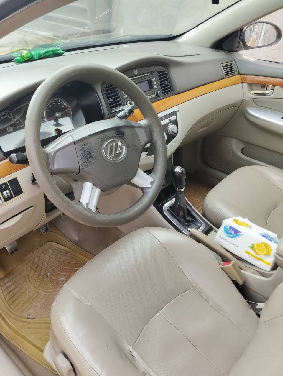 سلام عليكم 
ليفان 2012 مابيه اي حادث 
مصفرة هيئة وغرامات 
رقم بابل 
عنواني بابل مركز مدينة 
السعر 44وبيها مجال 
الاستفسار على الرقم ***********
