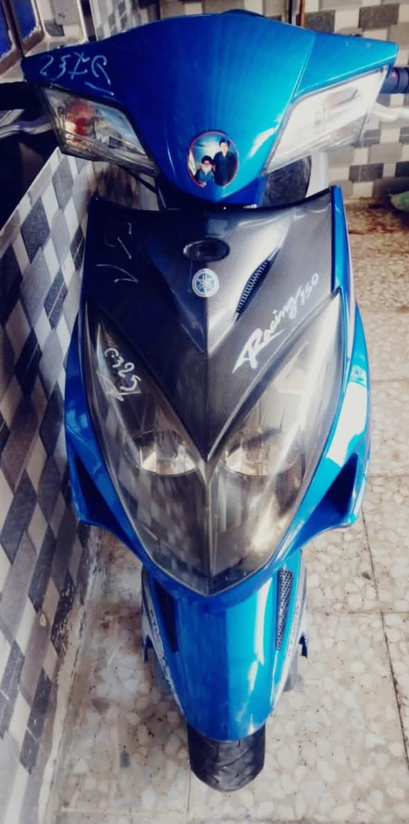 دراجة كامكو ياباني سرعة ١٩٠ كم عداد الكتروني 
مكينة شرط ما مفتوح نوزلتايرات جدد كفرات 
ياباني نكرة سلف بكل وقت دبل خلفي زوج 
بريكات امامي خلفي دسك لايت زينون اصفر ثلجي 
مراوس او بيع السعر مليون


**إذا كنت صاحب هذا الإعلان وتريد حذفه لأي سبب، رجاءا أرسل رسالة إلى الدعم الفني**