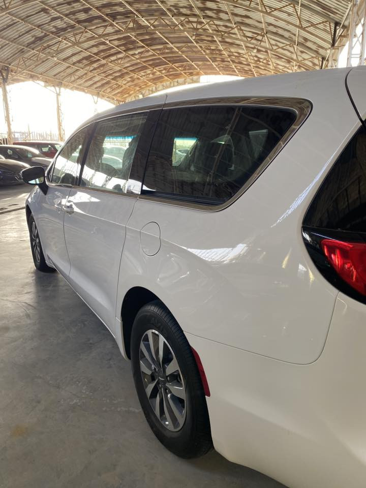 🚨 للبيع | كرايسلر باسيفيكا هايبرد  2023 🔥
‏2023 

📍 الموقع: سماوه 

✨ المواصفات:
🔹 تشغيل بصمة + تشغيل عن بعد
🔹 كشنات كهرباء
🔹 بيبان كهرباء + الجنطة كهرباء
🔹 شاشة + كاميرا خلفية
🔹 إنارة LED أمامية + بك لايت LED
🔹 داخل جلد فخم VPN
🔹 رادار أمامي + نظام تحديد المسار
🔹مثبت سرعه
🔹الرقم بغداد السياره هايبرد
📞 للاستفسار: ***********
