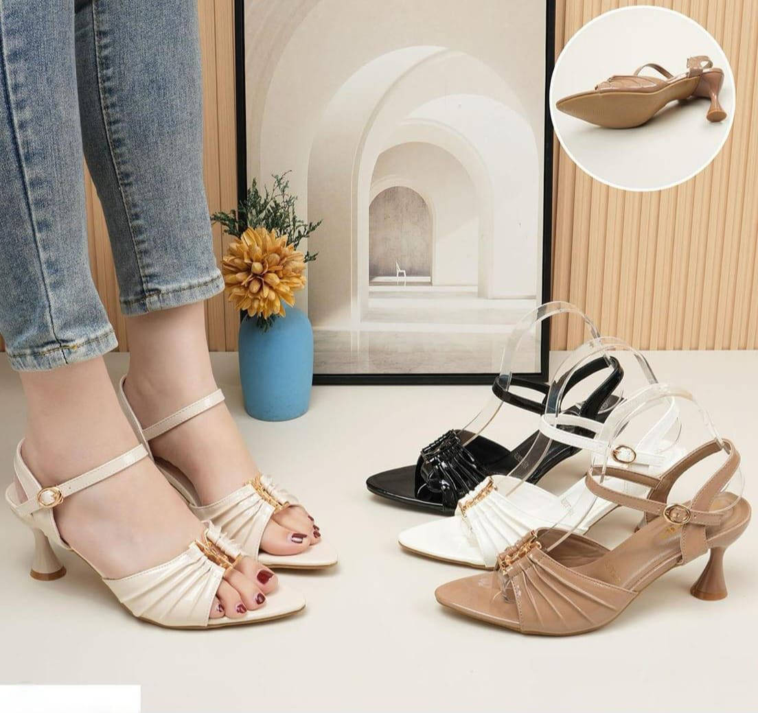 كعب ارتفاع 5 سم
السعر 17 الف فقط
37-38-39-40-41


**إذا كنت صاحب هذا الإعلان وتريد حذفه لأي سبب، رجاءا أرسل رسالة إلى الدعم الفني**