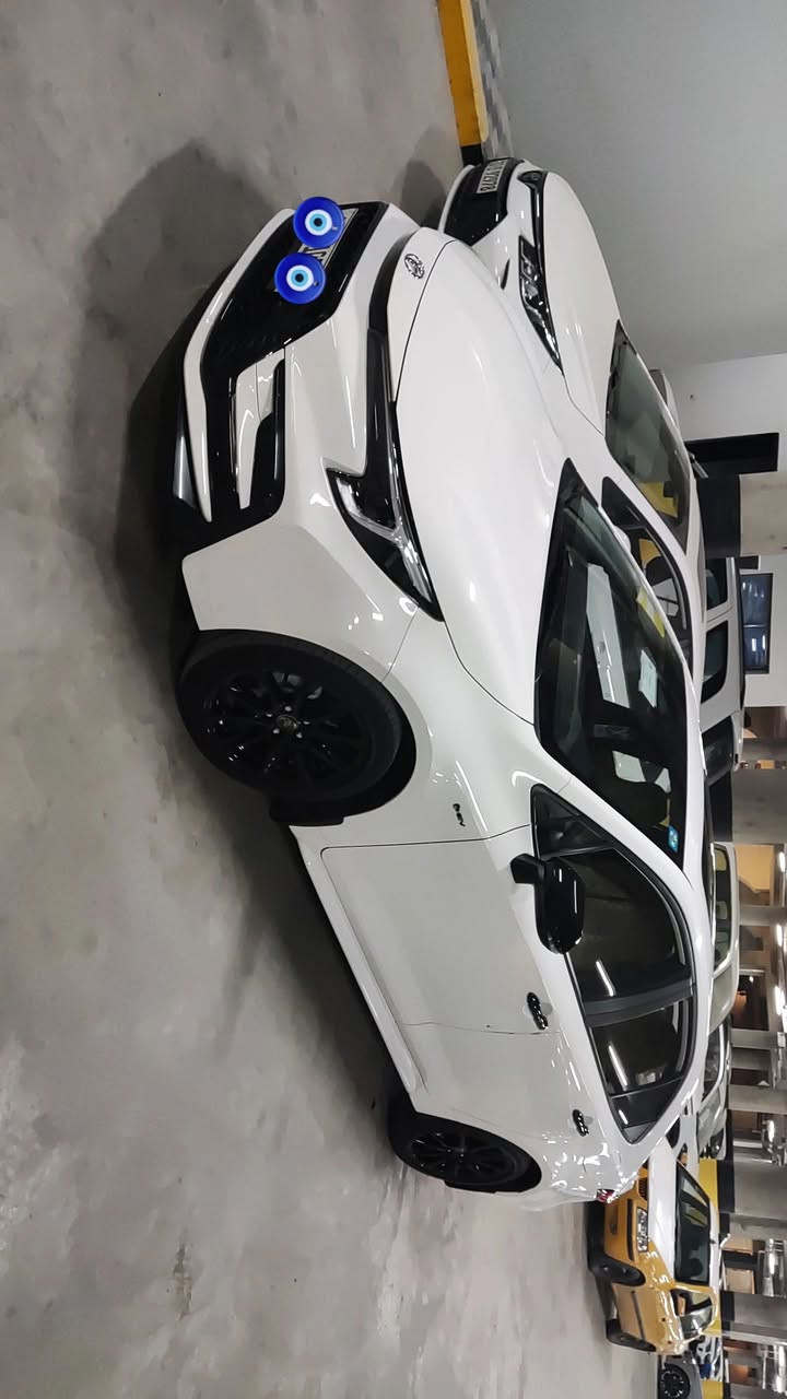 ✨🚘 السلام عليكم تويوتا كورولا سبورت 2025 – فئة البلاك إدشن البلادي الأصلي! 🚘✨ماشي14الف

⚡ مواصفات خيالية بانتظارك: ⚡
☀️ فتحة سقف سلايد
🔑 بصمة + دخول ذكي
♨️ مقاعد جلد أصلي + مقعد كهربائي+داخل احمر 
🧠 رادار + تحديد مسار + قيادة شبه ذاتية
✨ هاند بريك كهربائي + لايت زينون فاخر
⚫ جناح أسود + مرايا سودة + شعارات سوداء
🖤 ويل كب أسود + علامة خلفية سوداء أنيقة
📸 شاشة وسطية متطورة + كاميرا دوارة + عداد ديجيتال كامل
⚙️ تحكم مقود جانبين + درايف مود + أوتو هولد
🛡️ فل سيستم إيرباك + مانع تصادم 
💵 السعر 25مليون ونص وبيه مجال للشراي 

تليفون ***********
