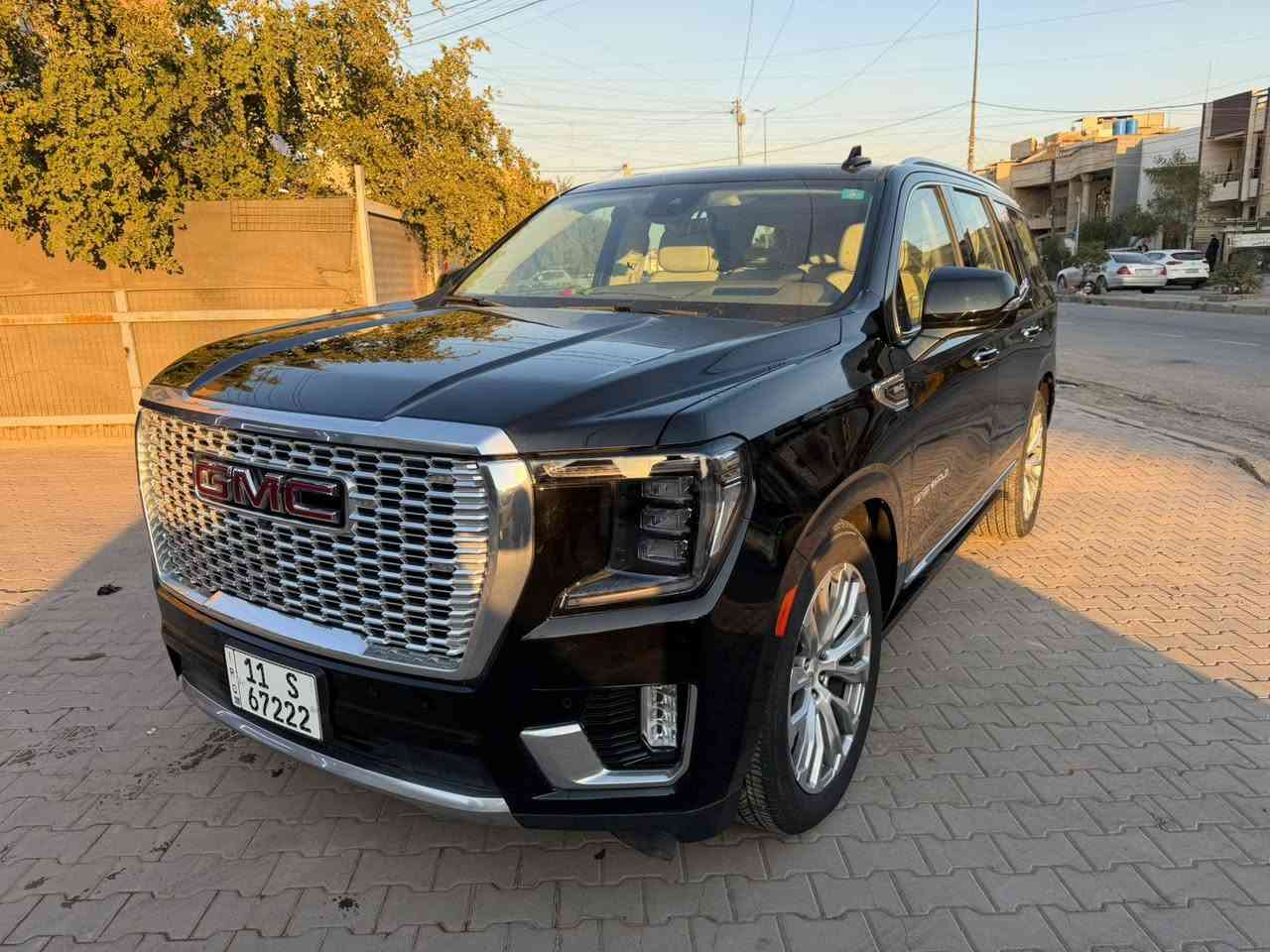 سلا عليكم موديل 23 ماشية 14 كيلو خليجي انطخت بباب البيت وصار صبغ بالباب مال الراكب بإسمي سنوية وهزة جديد السيارة في بغداد السعر 565 بي مجال بسيط للاستفسار ***********
