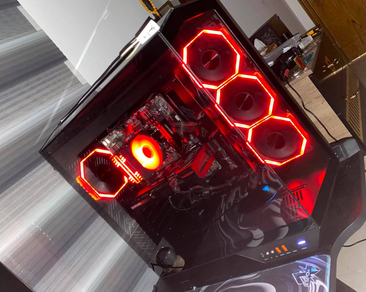 السلام عليكم
كيس Pc gaming للبيع 
المواصفات:
Cpu : i5 11400f 4.40GHz + cpu cooler 
M.b : asus prime  H510M-C/PS
Ram : 16gb 2x8 3200Mhz Bellut
Gpu : Radeon Rx 7600 sapphire 
8G GDDR6 - بقوه كارت ال 4060 
M.2 ssd : 512 gb bullet PCI3 
Ssd : 480gb lexar 
Power supply : 700w thermaltake
Case : dark flash dy470


**إذا كنت صاحب هذا الإعلان وتريد حذفه لأي سبب، رجاءا أرسل رسالة إلى الدعم الفني**
