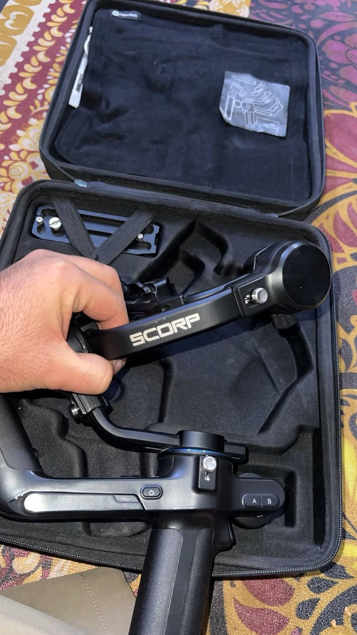 معدات تصوير للبيع .. شوف اليفيدك وتدلل 🎥
روننSCORP  نضافه 95 ‎%‎ 

عدسه كانون 70/200 اصدار 2 

عدسه كانون وايت ..( عين السمكه ) 

عدسه كانون 28/135 

استان احادي عدد 1 

بطاريات كانون عدد 2 اصلي 
شاحنات كانون عدد 4 اصلي 

بطاريه نيكون اصلي شركه عدد 1 
بطاريات عدد 2 مال بيبي لايت 

بيبي لايت عدد 1 

فلاش خارجي للكانون 

جلاتين نيكون 810 

مايكات 2 متحدثين 

السعر خاص 

رقمي بي واتساب واتصال 

***********
