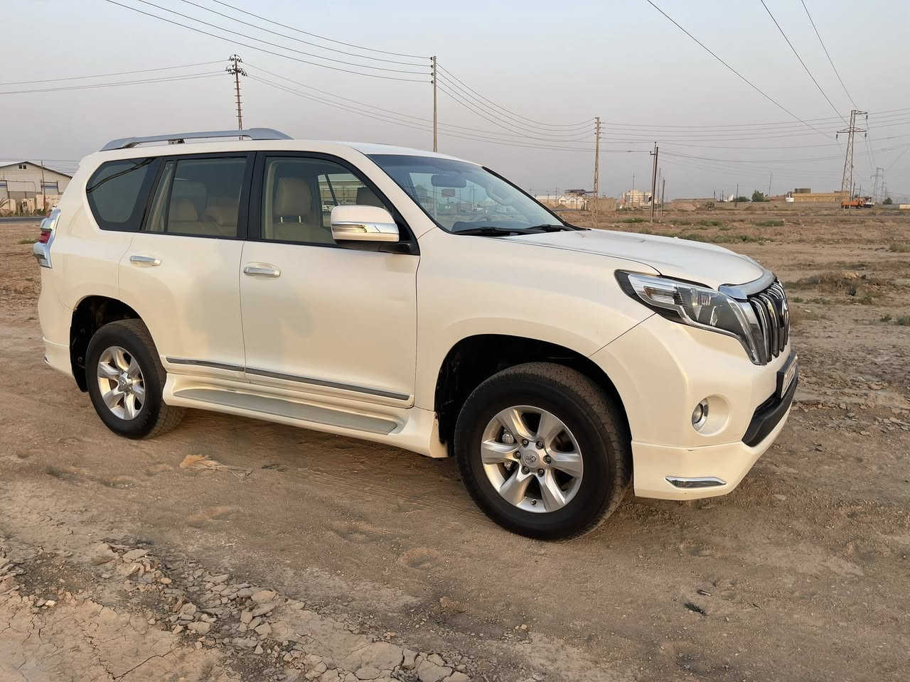 سلام عليكم لاندكروز برادو 2013 رقم اربيل الجديد سنويه ل 28 سونار داخل المنشور قطعتين صبغ بدون ضربه شخوط الباقي كله كفاله محرك 2700 مكفول السعر 240 وبيه مجال ***********
