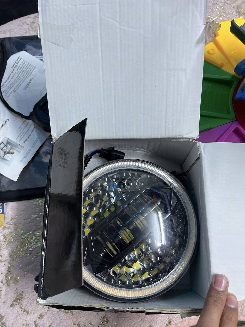 سلام عليكم لايت ليد ماعرف مال يامديل للبيع
***********  ع فحص
