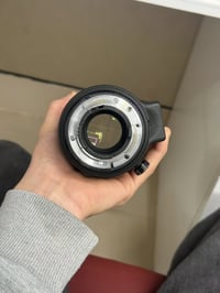 عدسة نيكون • ٨٠-٢٠٠ • فتحة ٢.٨