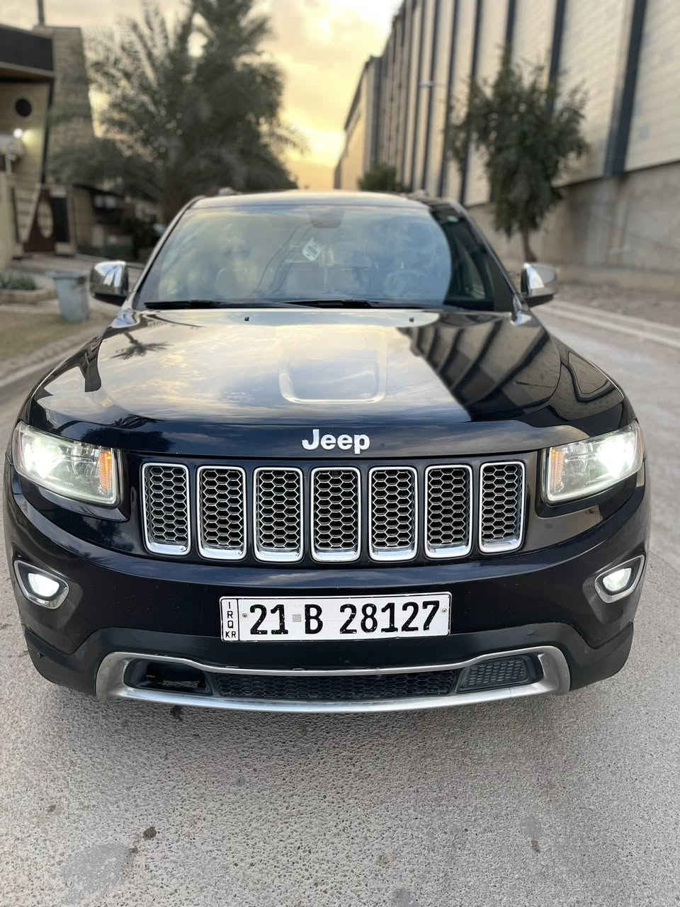 جيب امريكي لمتدد
داخله كلين كفاله عامه فقط بارد بالجاملغ الخلي 
محرك 3600 
ماشيه ١٣٠ ميل
كير محرك شرط كفاله 
مواصفات لمتدد فول للاخير 
بصمه 
سلايت فتحه 
صندوك كهرباء 
شيفتات ستيرن 
كراسي كهرباء / كراسي جلد 
اشاير بالمري / مري هيتر 
لايت زينون عالي ناصي / كشافات زينون 
حساسات خلفيه 
مرايه اوتودم معتمه 
دبل كزوز 
شاشه وكامره دواره 
صدر امامي خلفي جديد ياتري تايرات كله جديد رقم شمالي ب اسمي شخصيا تحويل وكاله جاهز 
مكاني بغداد للاستفسار الاتصار ع الرقم 
***********
