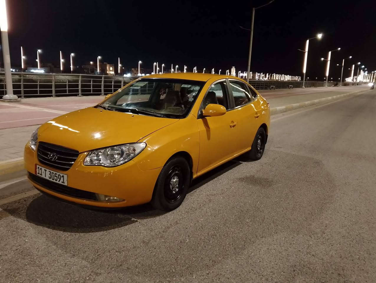 السلام عليكم
النترا 2009 خليجي 
محرك 1600 رقم بغداد 
تحويل مباشر مصفره هيئه 
وغرامه بيها طخه بسيطه بالبدنه
كير محرك صدر تبريد السياره جاهزه المكان الرمادي التأميم 
السعر 88 $ وبيها مجال *********** اعتذر عن بيع القسط
