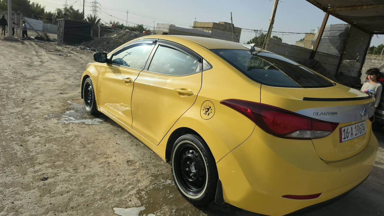 سلام عليكم النترا موديل 16 وارد أميركي حادثها، جاملغ الأمامي فقط السيارة ليبل 1 والمكينة 1800 دوش، قبل أسبوع شديناها. حاوية تخم تاير جديد رقم جديد دولي السيارة باسمي مكان ديوانية.   سعر 110.  ***********
