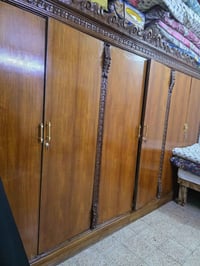 تخم جديد ونظيف كلش للبيع ٧ مقاعد وهاذه كنتور ٦ بوب شوفو نظافته وجبير ت...