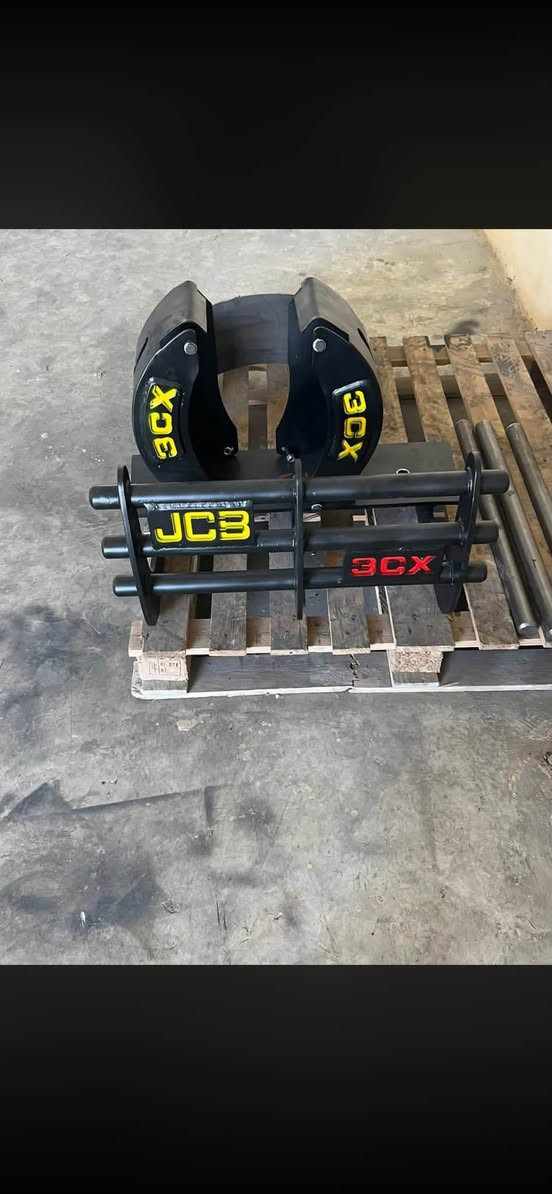 موجود جميع أنواع قطع JCB للتواصل عليه وتساب 0504800865


**إذا كنت صاحب هذا الإعلان وتريد حذفه لأي سبب، رجاءا أرسل رسالة إلى الدعم الفني**