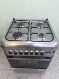 طباخ 4 مشاعل نضيف وشغال العيون والفرن شرط الفحص سعره 80 قفل   دراجة سا...