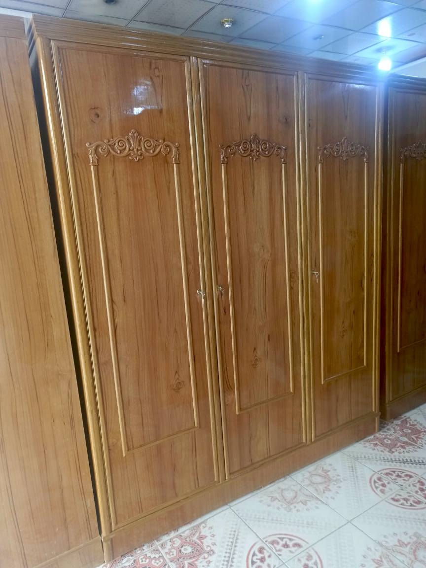 سلام عليكم كناتير ابو تلاثه جديد ما مستخدم تزكام توب داخل وخارج صاج موديل حديث العنوان ميسان حي العامل قرب صيدليه ومجمع الشاكرين رقم الهاتف ***********ابي واتساب يوجد انواع الكناتير عمارة, ميسان
