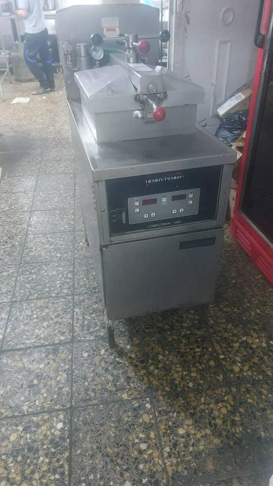 قلايه كنتاكي صناعه ايطاليه للبيع استعمال قليل السعر خاص


**إذا كنت صاحب هذا الإعلان وتريد حذفه لأي سبب، رجاءا أرسل رسالة إلى الدعم الفني**