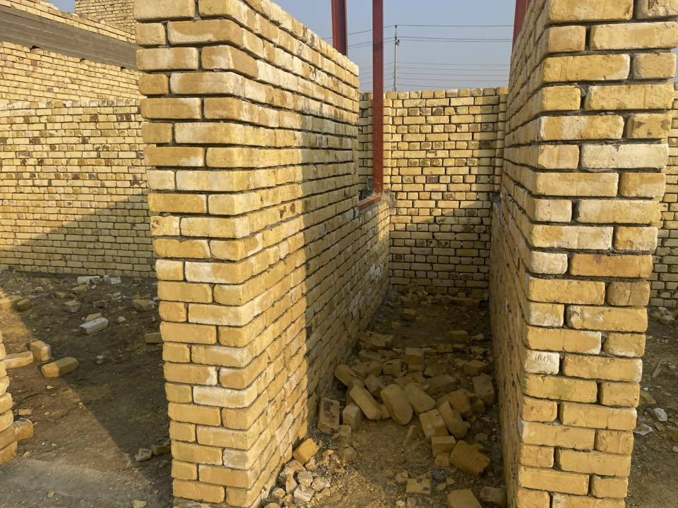 � فرصة استثمارية مميزة – هيكل زراعي للبيع 🌿

📍 الموقع: منطقة الصخيين – شارع الجامعة
📐 المساحة: 200 م²
🛣 يبعد عن الشارع العام: 60 متر فقط

🏗 تفاصيل البناء:

 • أساسات صبة نظافة كونكريت
 • تسليح درجة أولى
 • عوازل ومواد مقاومة للرطوبة
 • بناء متين وبمواصفات عالية الجودة

💰 السعر: 65 مليون (قابل للنقاش الجدي)

📞 للاستفسار والمعاينة:
***********

✨ موقع ممتاز… بناء مضمون… فرصة لا تتعوّض
