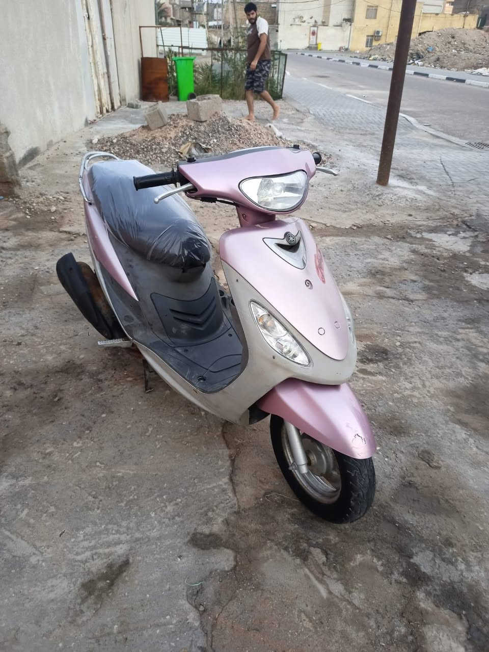 سلام عليكم قجمه لبيع مكفوله كفاله جيب مصلح وتعال فحص ختم واحد ويا لمكينه حته قبق بانزين ختم واحد يابانيه أصل كابريته ما فاتح الله شاهد مكاني بصره قبله حي جامعه*********** دراجه صارله قل شهر نازله رمبه وصله موجود
