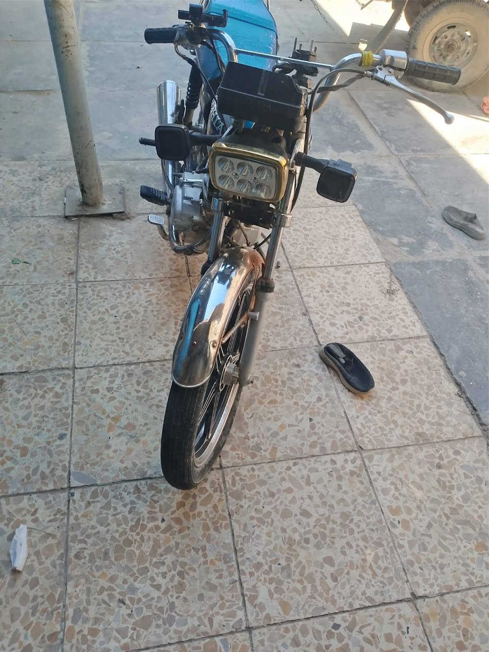 السلام عليكم مرخصت الادمن ايراني تايكر للبيع موديل22دراجه مكفوله خير من الله محرك سبانه مامحطوط عليه بكاني المشتل سعر 350بيه مجال شي بسيط ***********
