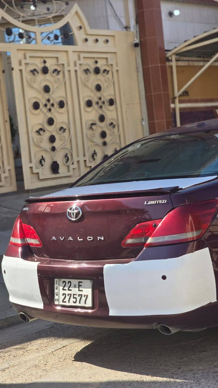 تويوتا أفالون (Toyota Avalon Limited) للبيع
اللون: ماروني مميز (عنابي الملكي) 🪵✨

موديل/2009

​الفئة: ليمتد (Limited) - أعلى مواصفات.

​الحالة: السيارة بحالة ممتازة جداً (شرط الفحص)

​المواصفات: فتحة سقف، كراسي جلد، تدفئة وتبريد كراسي، شاشة ونظام صوتي فاخر، بصمة تشغيل وبصمة أبواب، رادارات وحساسات، وباقي مواصفات الليمتد المعروفة من راحة وعزل وفخامة.

​📍 المكان: [ الأنبار / هيت]

💵 السعر :/115ورقه/   أو الاتصال على الرقم: [***********]
