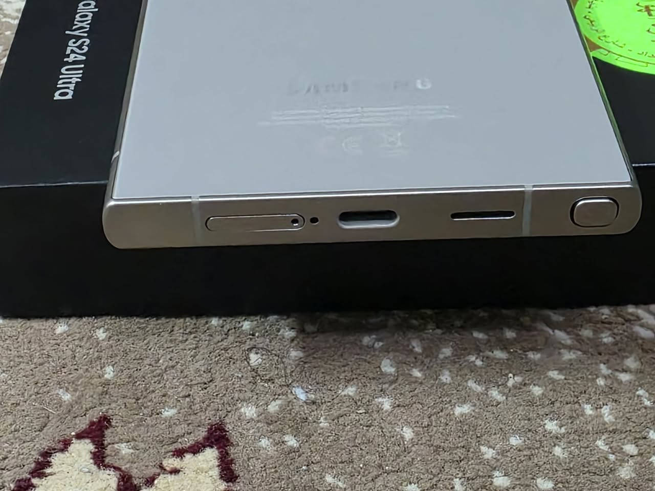 السلام عليكم

اس 24 الترا 

شرق أوسط   دبل خط

الذاكرة  256

مستخدم  أسبوعين   فـقط

نظافة الجهاز %100  %100

ملحقات الجهاز كارتونة لاصقة وكفر

الجهاز مكفول من كلشي 

السعر 950 الف قفل

العنوان بغداد

رقم الاتصال   *********** او واتساب
