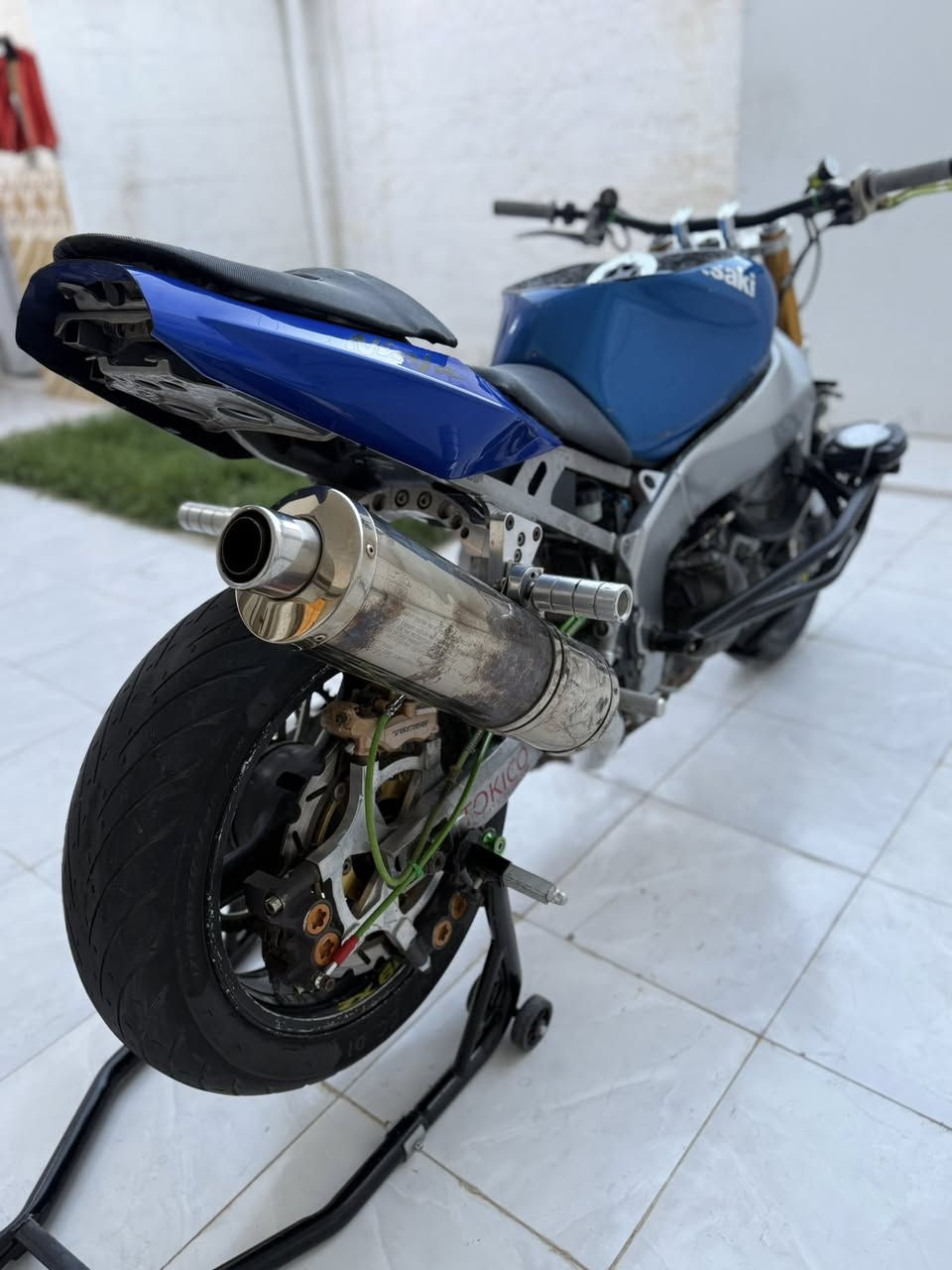 السلام عليكم 

Kausaki  2004   636 
 كفالة البخاطرة يتصر  ***********
