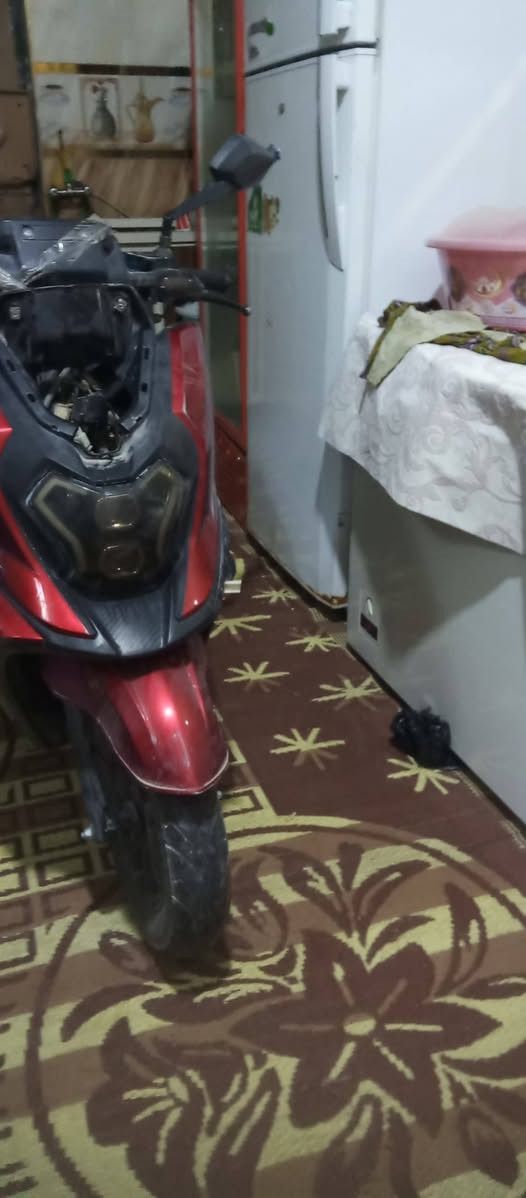 سلام عليكم دراجه   البيع  مكاني زبير 
 خابر واتساب مكلف بل نشر 
0 773 203 0279 البصرة, العراق
