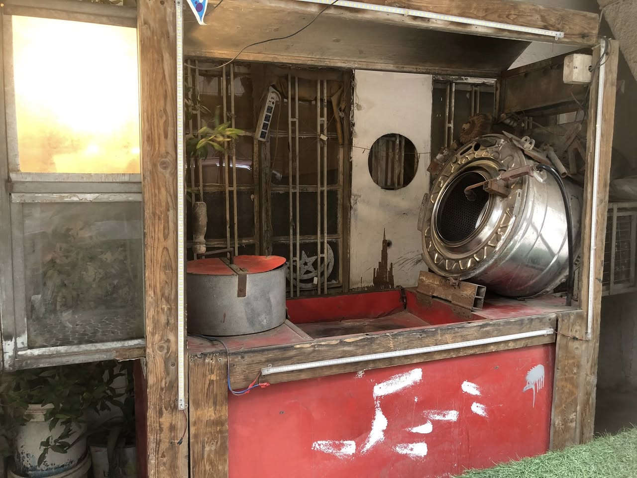 جاهزه للشغل مكينة حب شمس وشاميه للبيع المكان كم ساره *********** متواجد وات سآب
