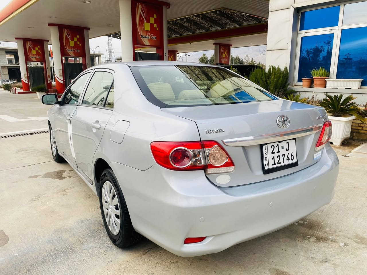 كرؤلا مؤديل 2013
خه ليجي 160رؤيشتوه
سه ياره كه تابلي پاكو جوان ماوه ته وه ٤تايه ي لؤك
سه نه وي نوي به ناوي خؤم تا2031نويه   
٣پارچه  بؤياخي هه يه
له گه ل يه ك په له 
بؤياخه كه ته نها په م كراوه  
سه ياره كه تابلي جوانه
گيرومه كينه و ته حويل به شه رت
نرخي زؤر گونجاوه خوار بازاره
بؤنرخ كؤمنت بكه بؤت دي
بؤپه يوه ندي👇
***********
***********
