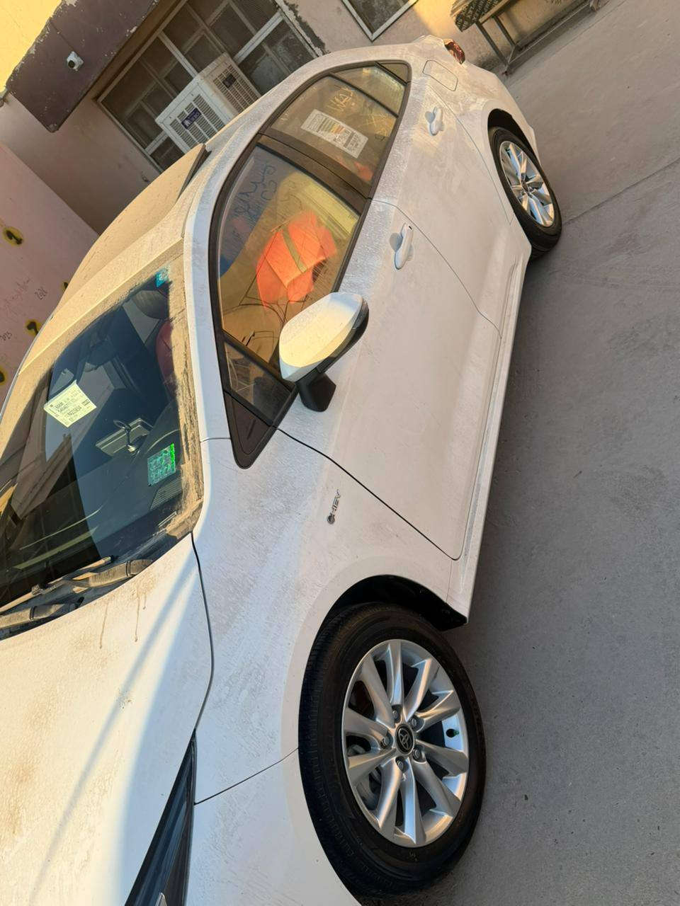 كورلا هايبرد موديل 25 فول 1/1  كفاله عامه مكينه 1800 ماشيه 25 كشن جلد احمر كهربائي ب150 وبيها مجال *********** مكان بغداد البلديات
