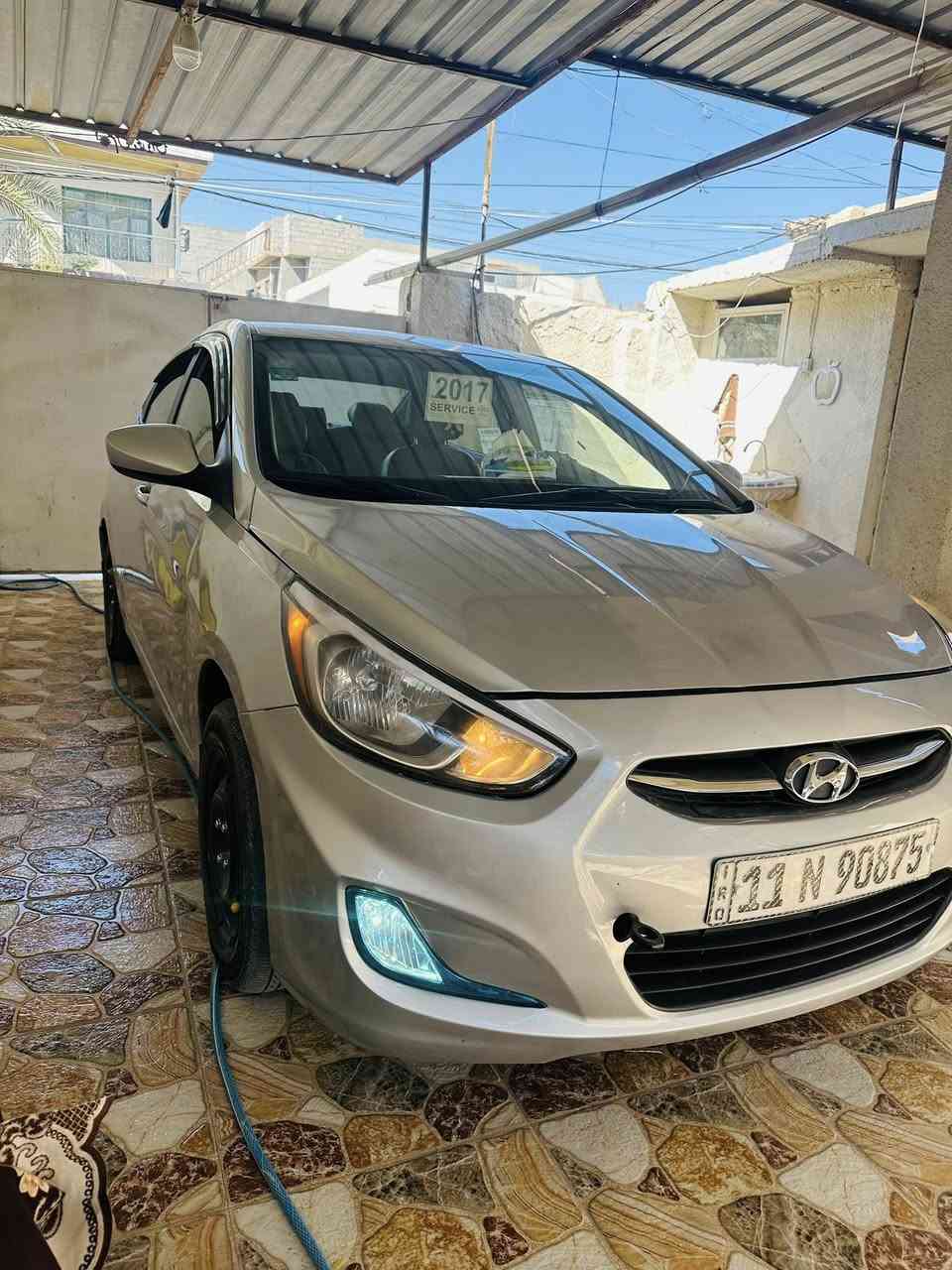 السلام عليكم رمضان كريم
اكسنت 2017 وارد امريكي 
رقم بغداد انكليزي بغداد سنويه جديده مشروع وطني شرط التحويل 
محرك 1600 وكير اي تي المرغوب 
محرك وكير مكفولات ع وضع الشركه 
تبريد تدفئه كله شغال
لايت زنون 
نضام ايكو 
مانع انزلاق  
ماشيه 83 الف 
صدر امامي خلفي جديد 
داخله كلش نضيف 
داخل مغلف جلد كشنات وارضيه 
سياره كلش حلوه ونضيفه وعليها ادامه كامله كلشي متصرف عليه 
ترايها كلش حلو وناعم 
ضررها جامرلغ امامي بيها 5 قطع صبغ اثر شخوط وطخات بسيطه كلش 
وصبغتهن فرن درجه اولى سياره بالواقع احلا من الصور 
السونار موجود بالمنشور 
السعر 91 وبيها مجال 
العنوان ديالى الخالص ناحيه هبهب 
***********
