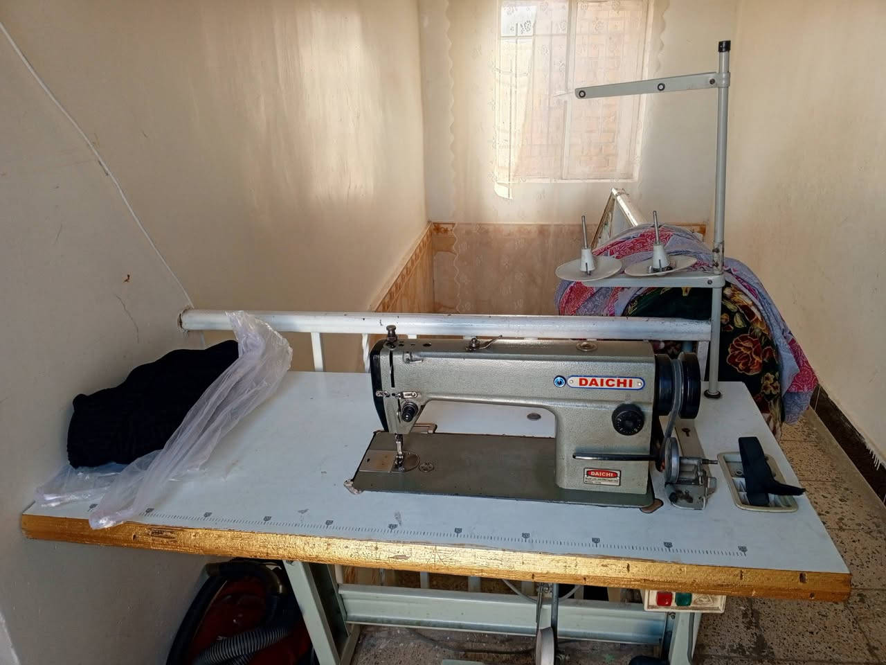 مكينة للبيع السعر 250 وبيها مجال جديد والله شتريتها  ابيعها لن عندي وحدة فراشة للبيت مخليتها


**إذا كنت صاحب هذا الإعلان وتريد حذفه لأي سبب، رجاءا أرسل رسالة إلى الدعم الفني**