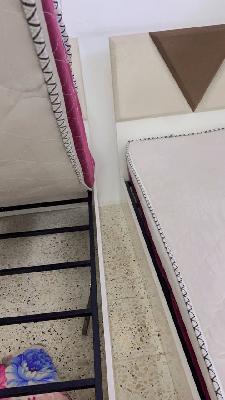 مساء الخير ؏ـيونيـہ 🤍 للبيع سرير  عدد 2  
ب80 الوحده مع دوشك كولش نضيفه ومابيها اي ضرر وكسر 
 للتواصل خاص  ❤️‍🔥❤️‍🔥 
العنوان / الكاظميه


**إذا كنت صاحب هذا الإعلان وتريد حذفه لأي سبب، رجاءا أرسل رسالة إلى الدعم الفني**