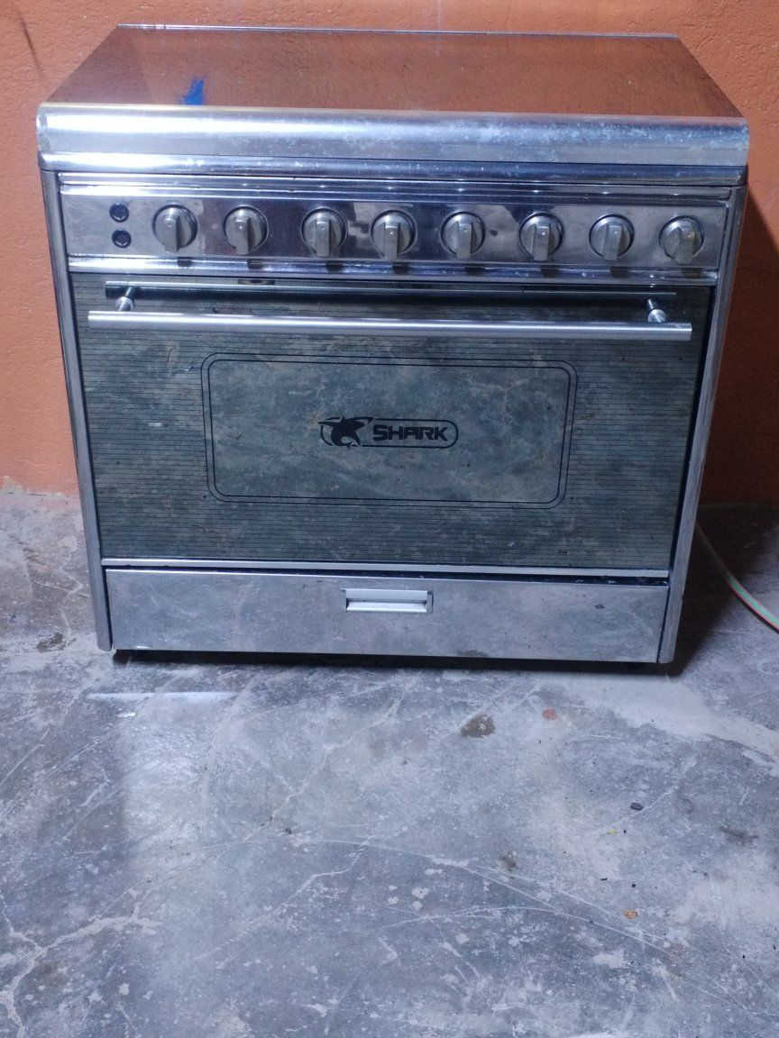 السلام عليكم طباخ ستيل خمس عيون نوع شارك شغال عالفحص مع الفرن السعر ١٨٥وبي مجال قليل للاستفسار خاص اوالاتصال على الارقام التالية ***********
*********** فلوجة قرية المختار
